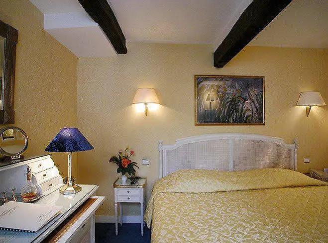 Vendome Opera 4*